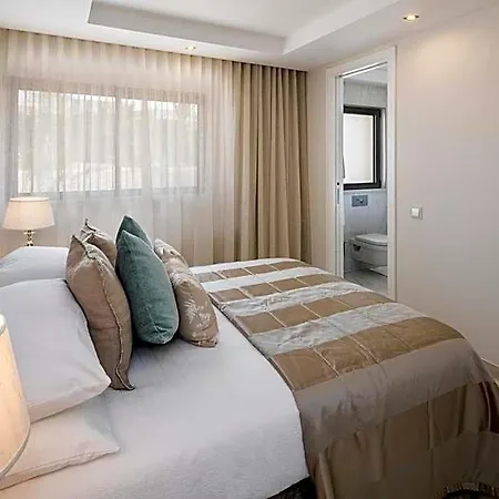 فندق Castelo Parque 4*